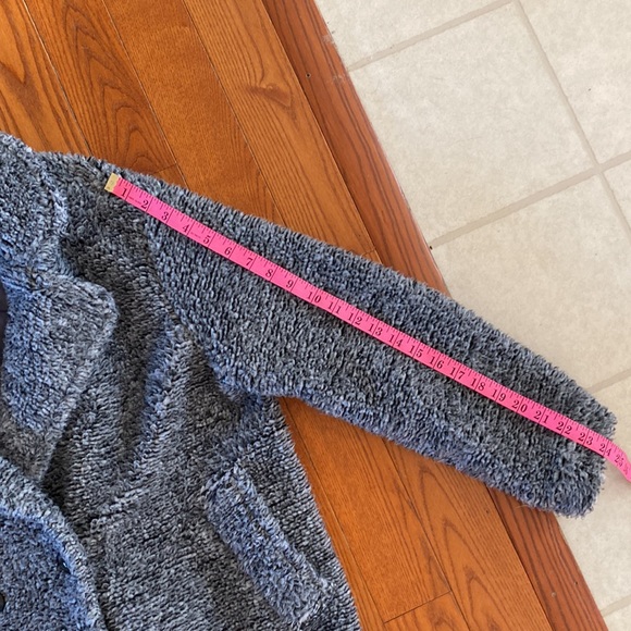 Stoosh fuzzy grey coat size medium. - Picture 12 of 13